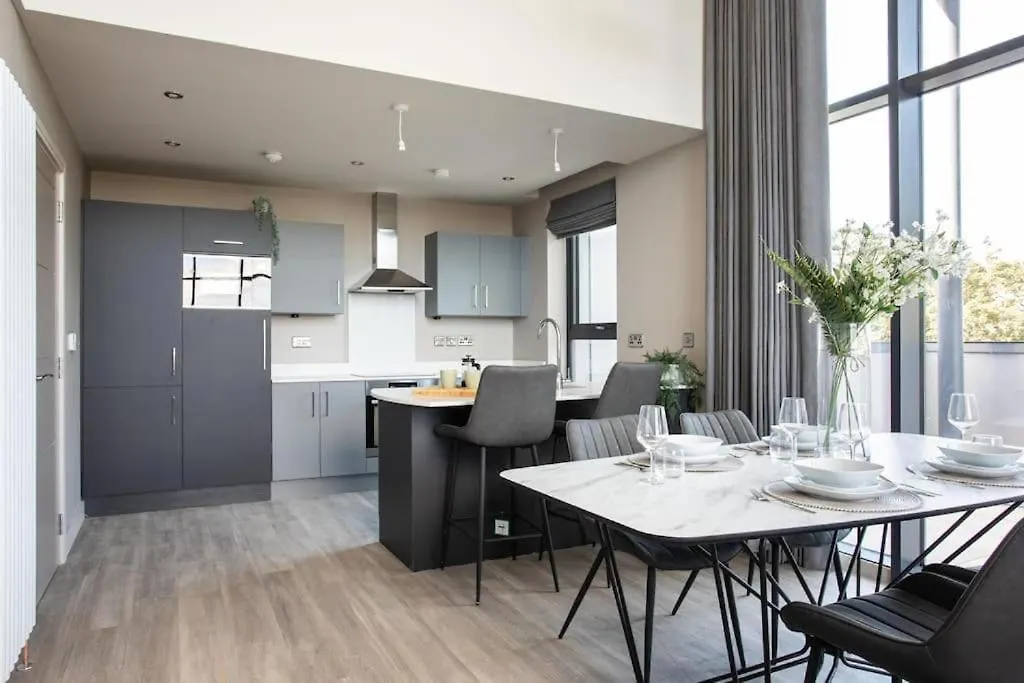Apartamento Skyline Serenity I Exquisite 3 Bedroom Ultra I Luxury Penthouse I Long Stay Belfast