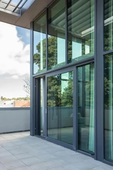 Skyline Serenity I Exquisite 3 Bedroom Ultra I Luxury Penthouse I Long Stay Belfast
