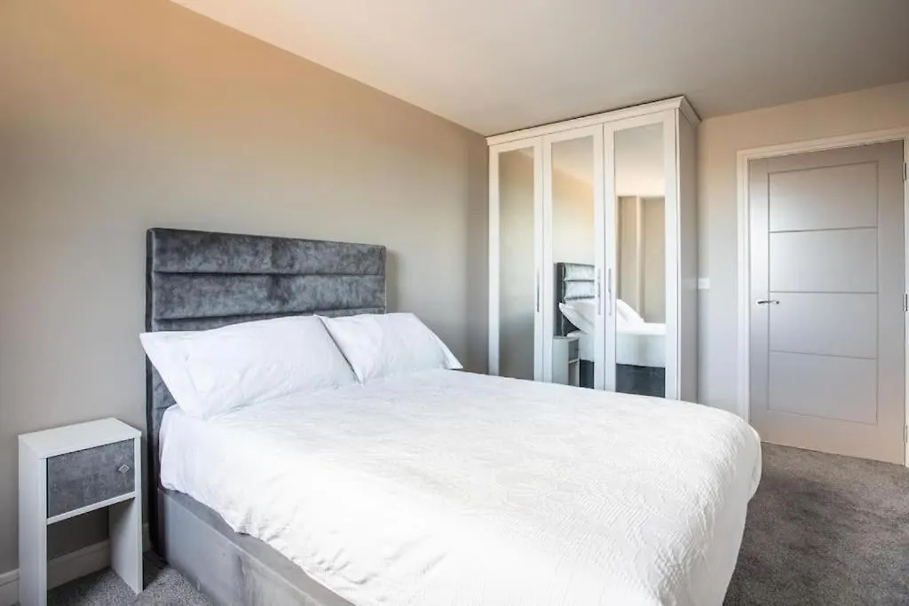 Skyline Serenity I Exquisite 3 Bedroom Ultra I Luxury Penthouse I Long Stay Belfast 0*,