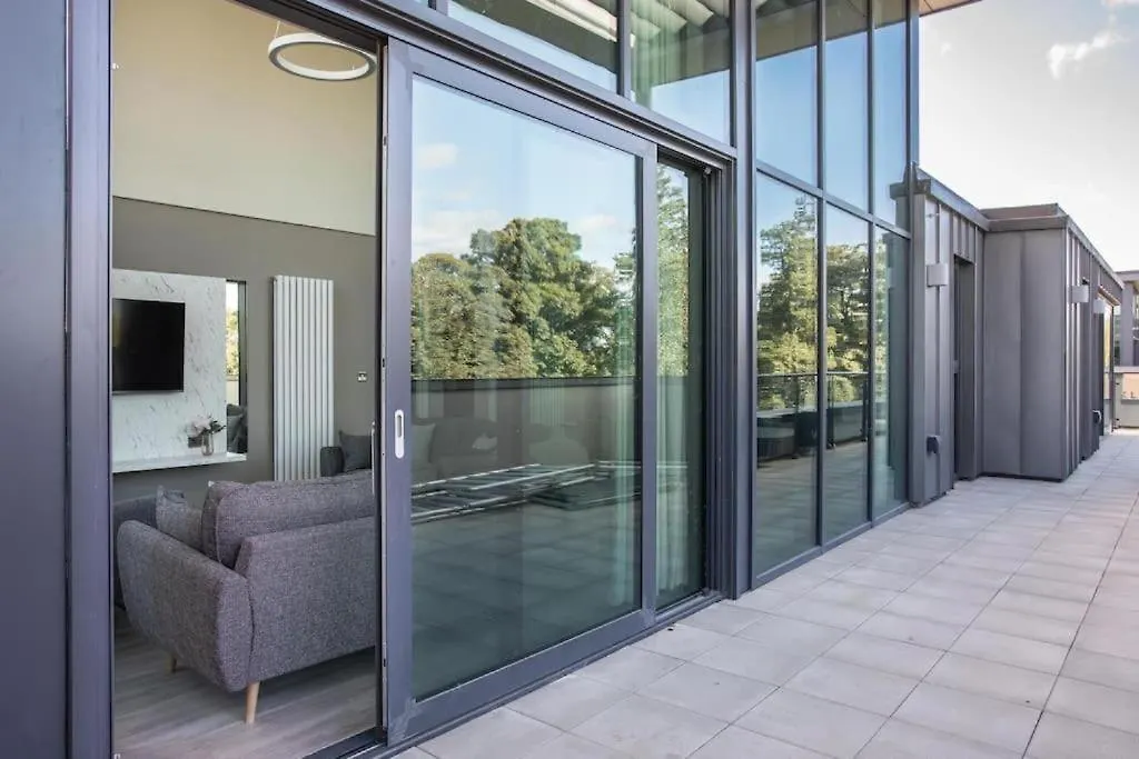 Skyline Serenity I Exquisite 3 Bedroom Ultra I Luxury Penthouse I Long Stay Belfast Apartamento