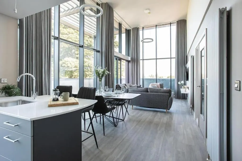 Apartamento Skyline Serenity I Exquisite 3 Bedroom Ultra I Luxury Penthouse I Long Stay Belfast