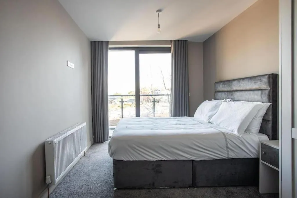 아파트 Skyline Serenity I Exquisite 3 Bedroom Ultra I Luxury Penthouse I Long Stay 벨파스트 영국