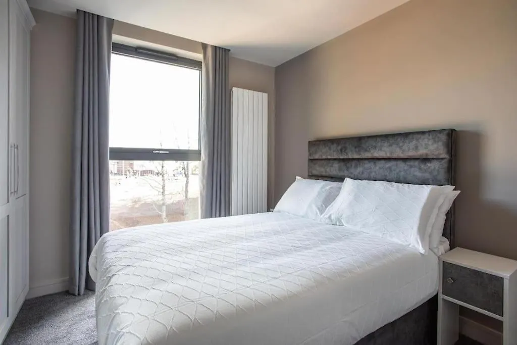 Skyline Serenity I Exquisite 3 Bedroom Ultra I Luxury Penthouse I Long Stay 벨파스트