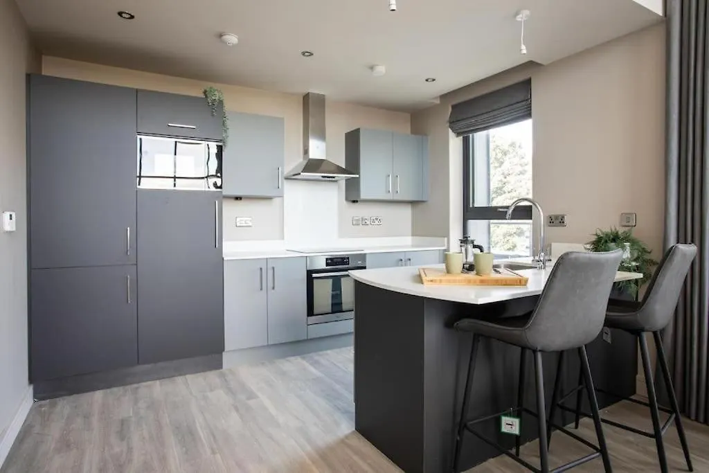 아파트 Skyline Serenity I Exquisite 3 Bedroom Ultra I Luxury Penthouse I Long Stay 벨파스트